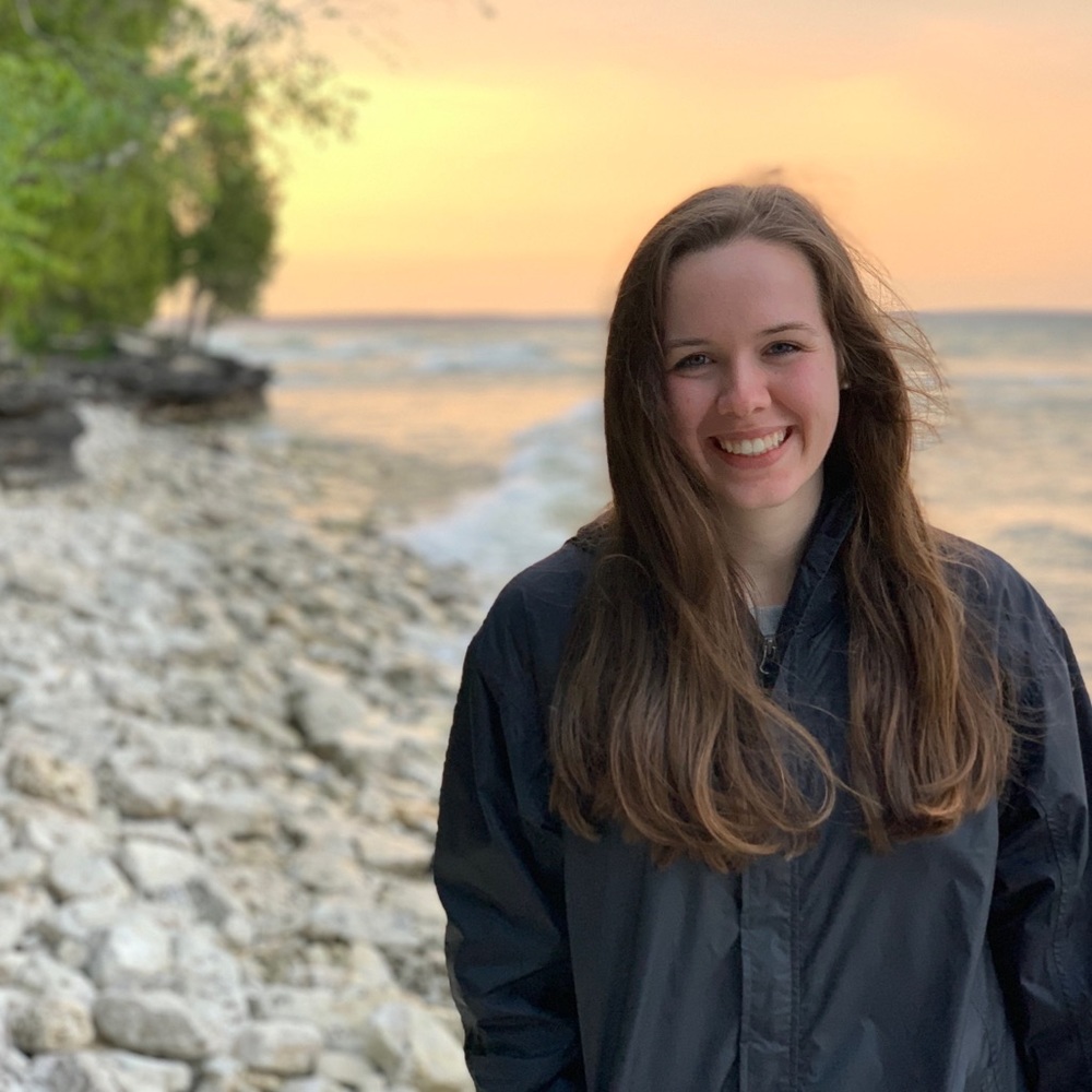 Meet your Posher, Sarah - Picture 1 of 1
